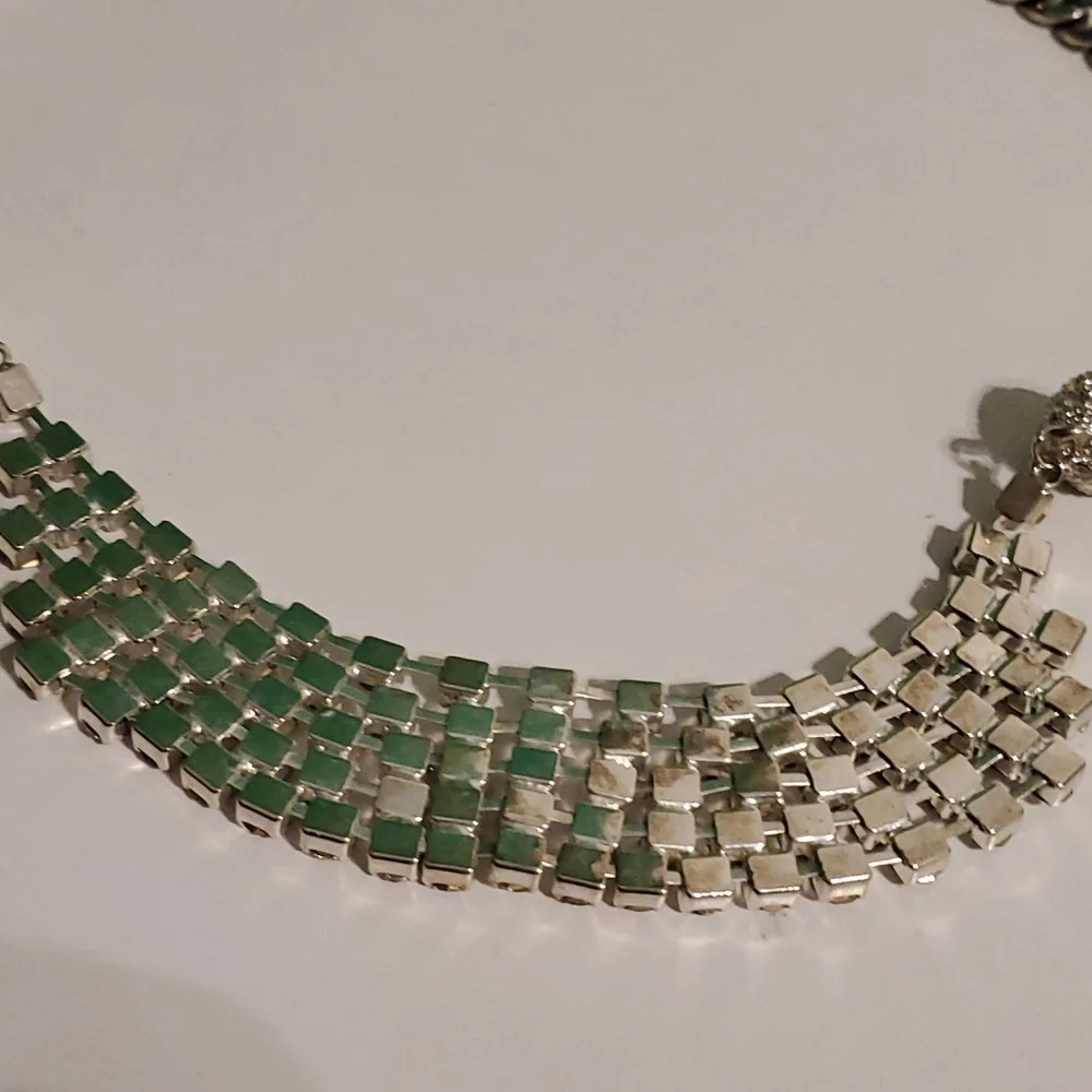 Fashion 5 strand rhinestone statement necklace with a thick silver chain